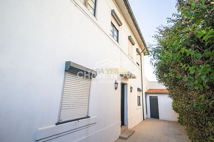 main-listing-picture-0