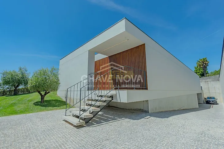 main-listing-picture-0