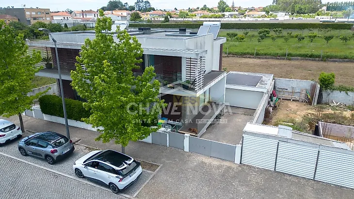 main-listing-picture-0
