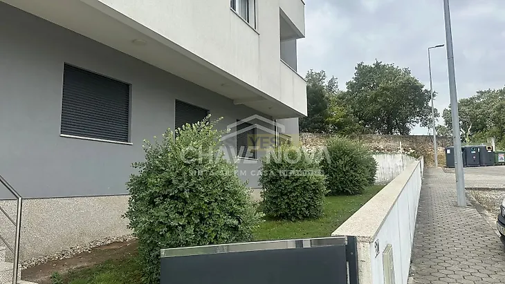 main-listing-picture-0