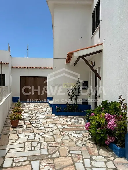 main-listing-picture-0