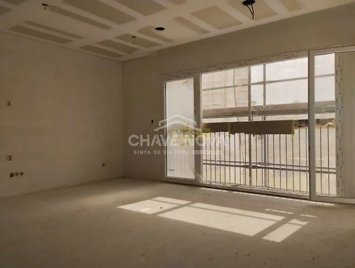 main-listing-picture-0