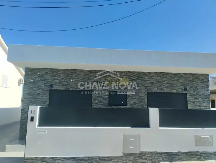 main-listing-picture-0