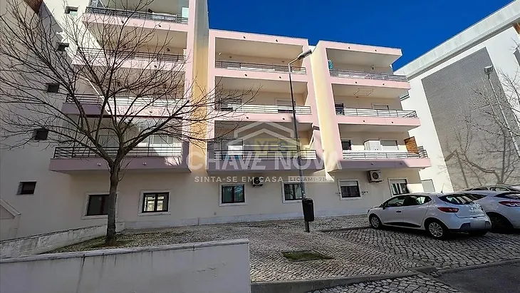 main-listing-picture-0