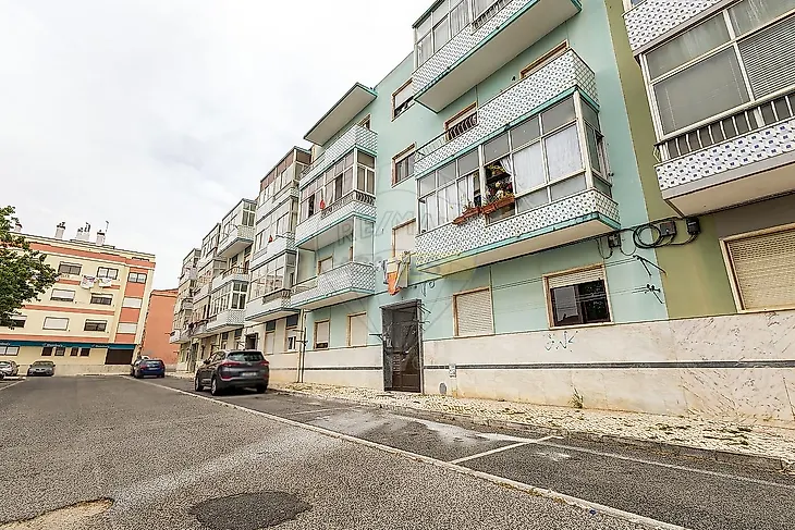 main-listing-picture-0