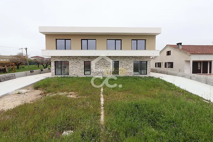 main-listing-picture-0