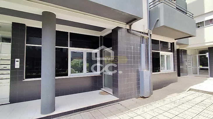 main-listing-picture-0
