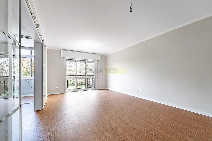 main-listing-picture-0