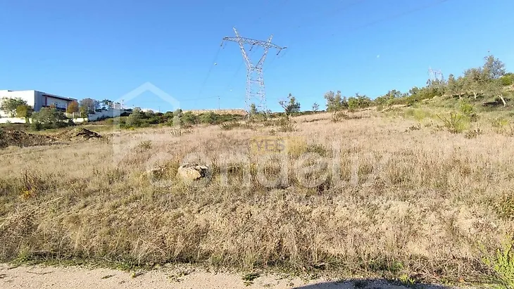 main-listing-picture-0