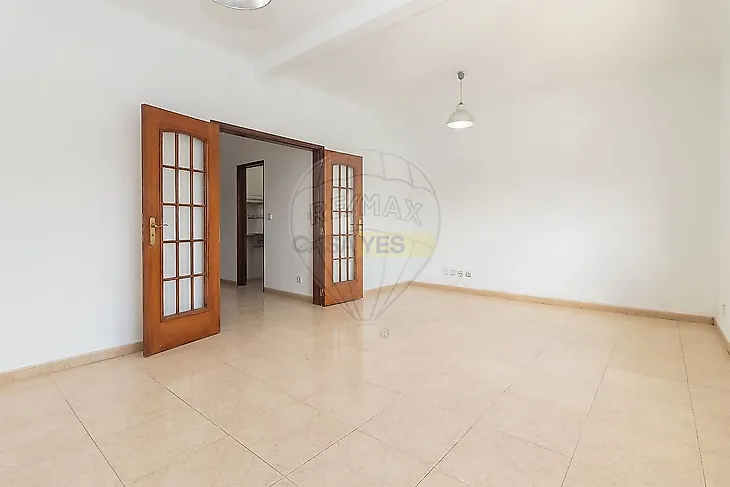 main-listing-picture-0