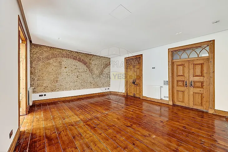 main-listing-picture-0