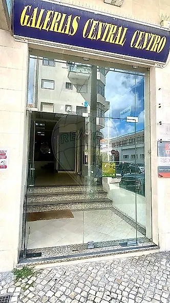 main-listing-picture-0