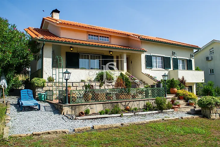 main-listing-picture-0
