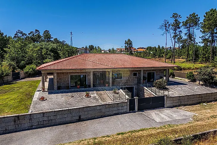 main-listing-picture-0