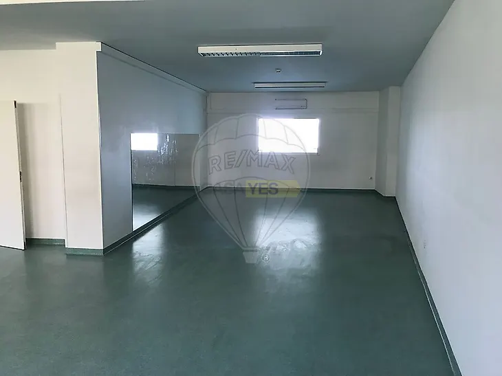 main-listing-picture-0