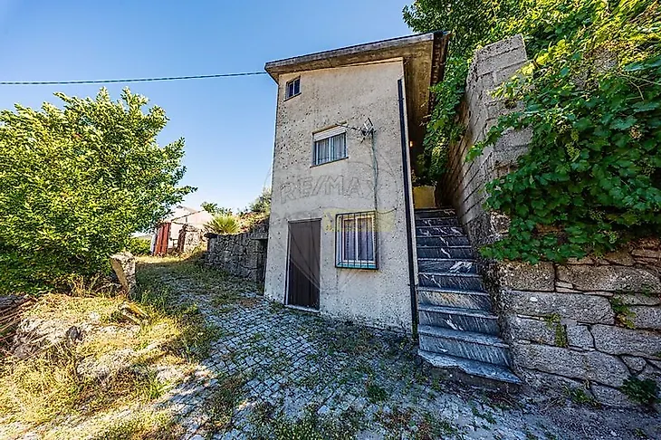 main-listing-picture-0