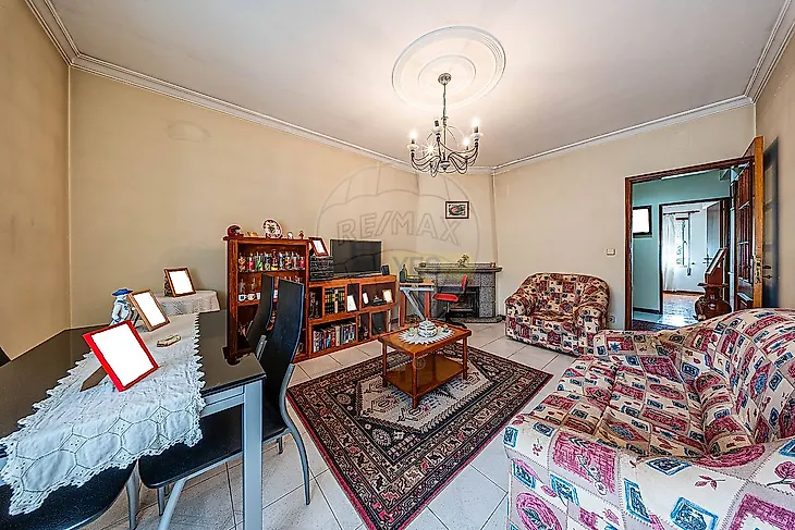 main-listing-picture-0