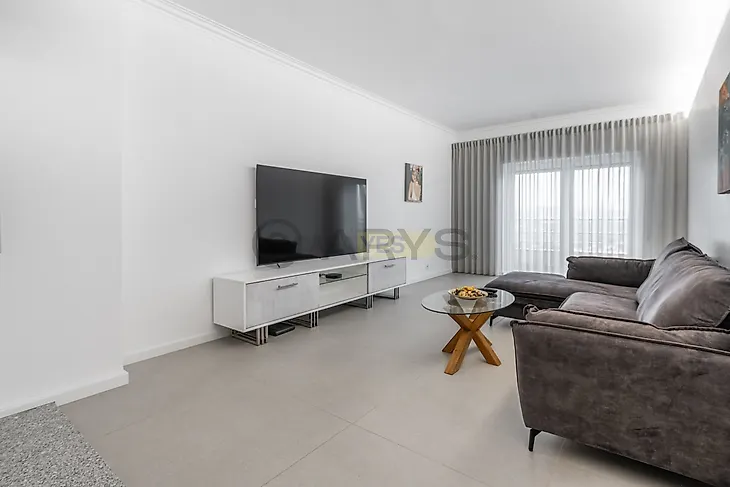 main-listing-picture-0
