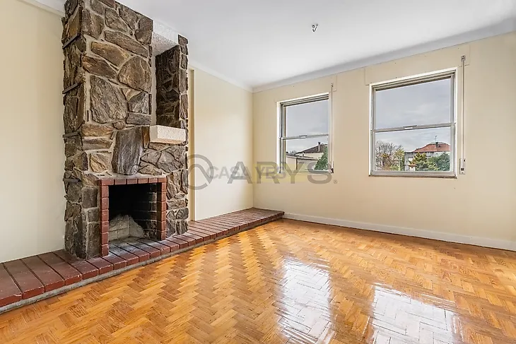 main-listing-picture-0