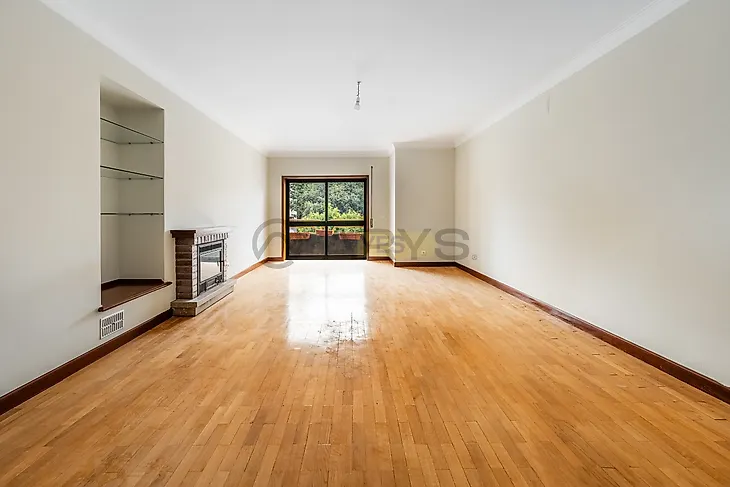 main-listing-picture-0