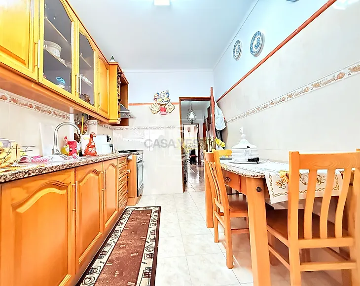 main-listing-picture-0