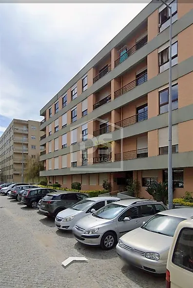 main-listing-picture-0