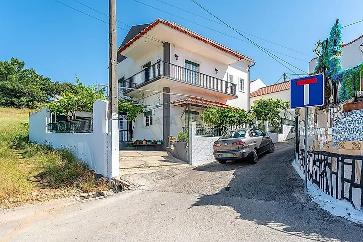 main-listing-picture-0