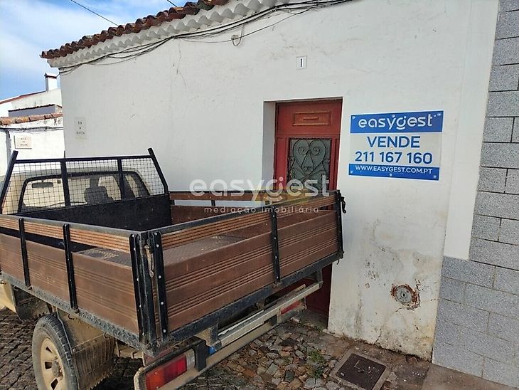 main-listing-picture-0