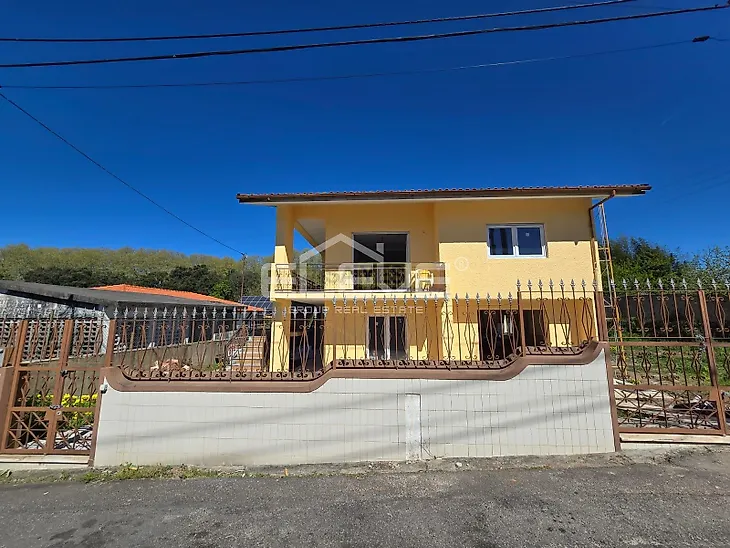 main-listing-picture-0