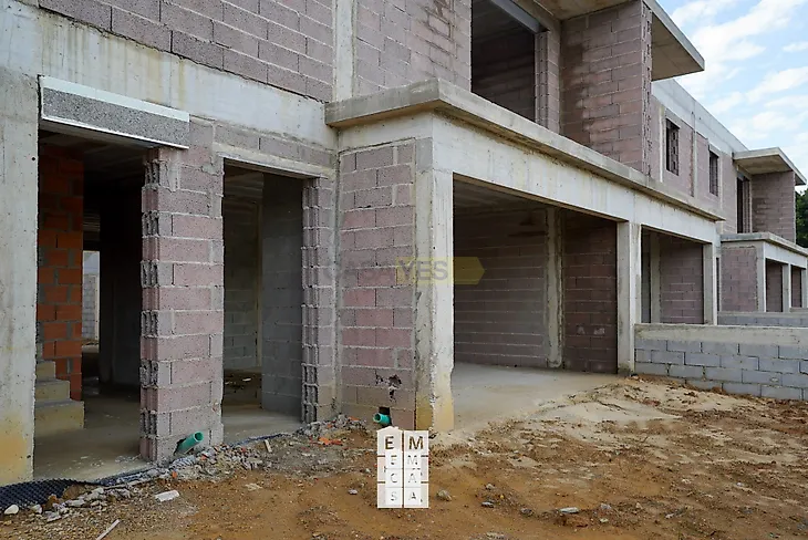 main-listing-picture-0