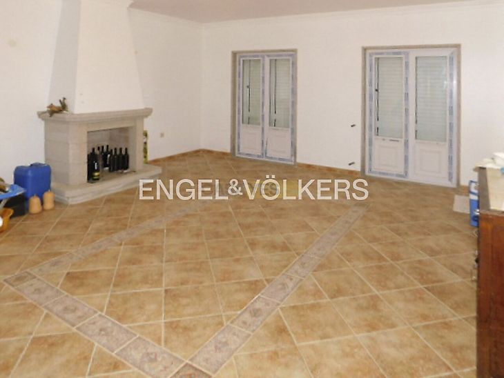 main-listing-picture-0