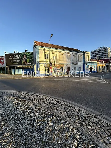main-listing-picture-0