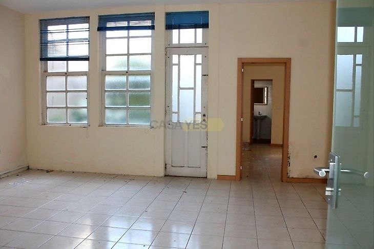main-listing-picture-0