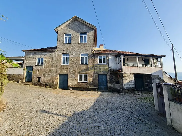 main-listing-picture-0
