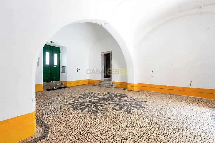 main-listing-picture-0