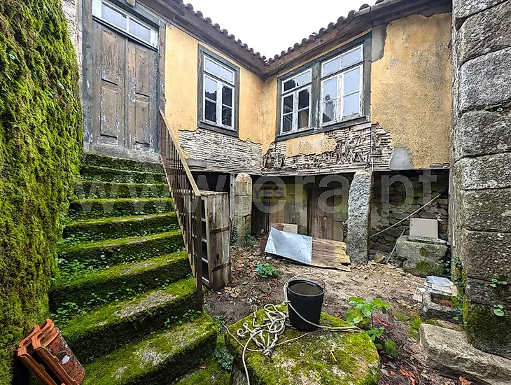 main-listing-picture-0