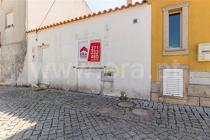 main-listing-picture-0