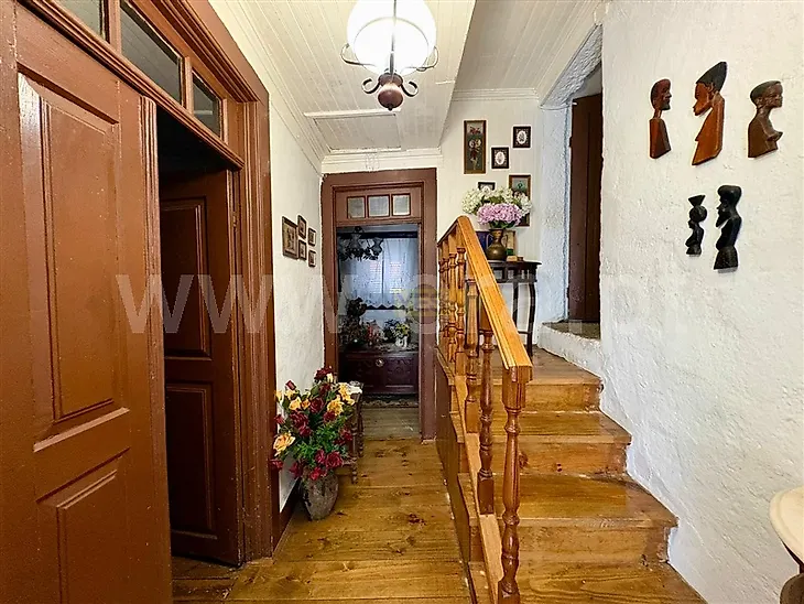 main-listing-picture-0