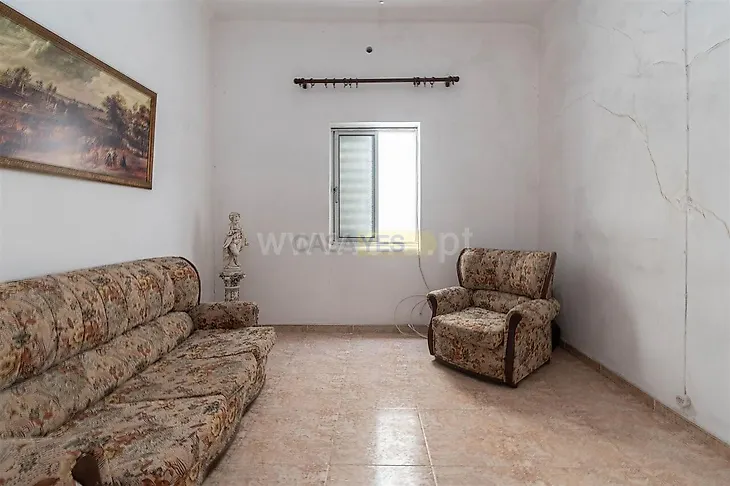 main-listing-picture-0
