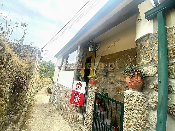 main-listing-picture-0