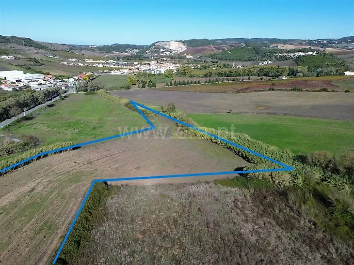 main-listing-picture-0