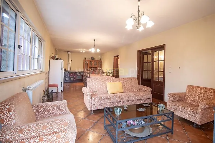main-listing-picture-0