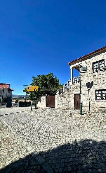 main-listing-picture-0