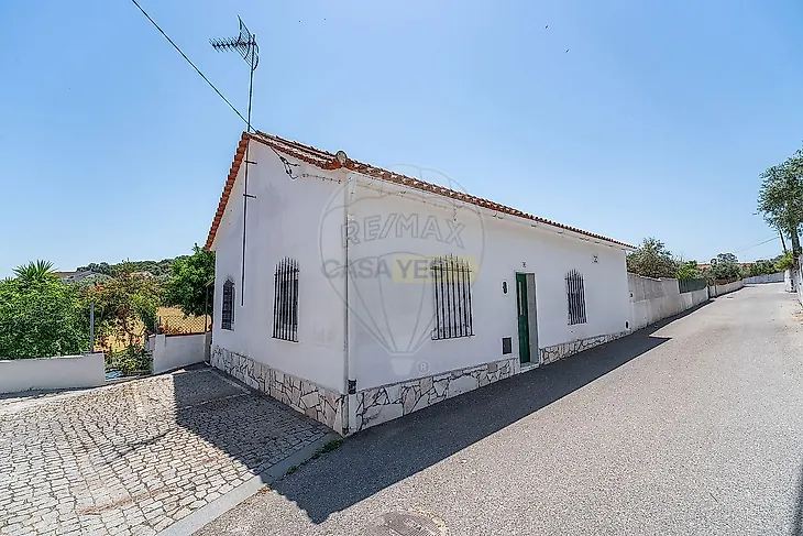 main-listing-picture-0