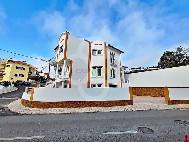 main-listing-picture-0