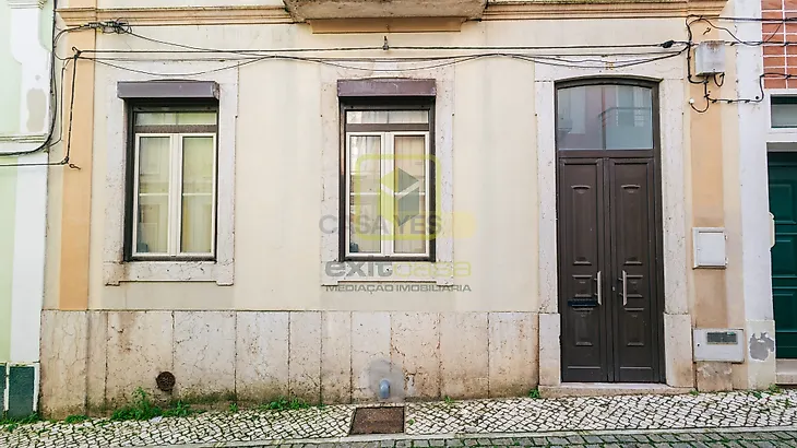 main-listing-picture-0