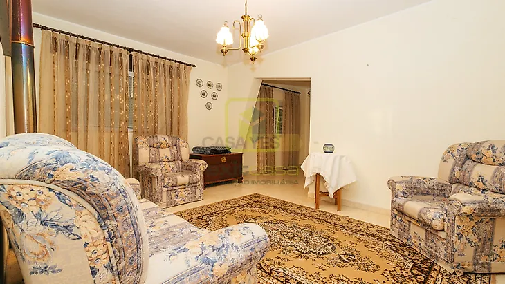 main-listing-picture-0