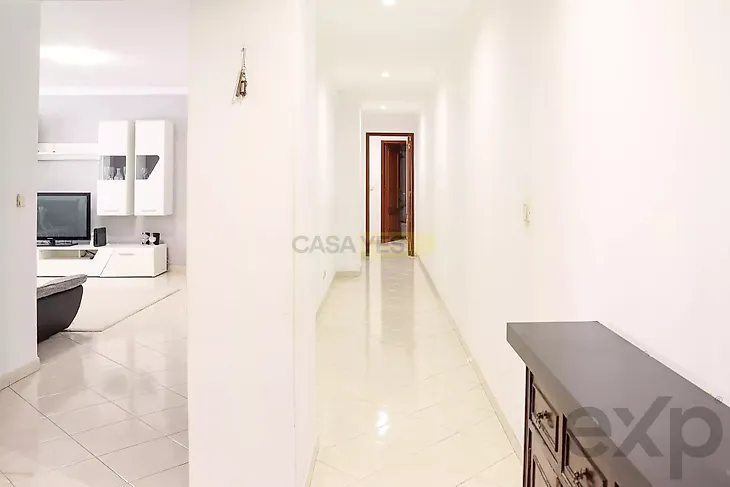 main-listing-picture-0