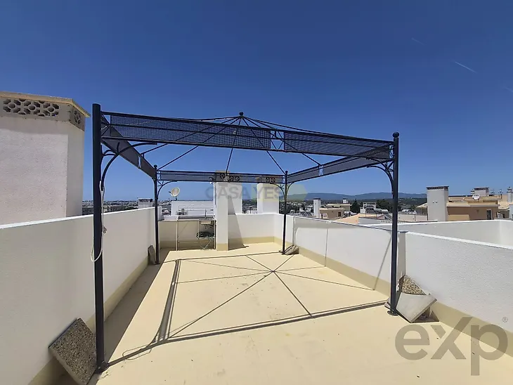 main-listing-picture-0