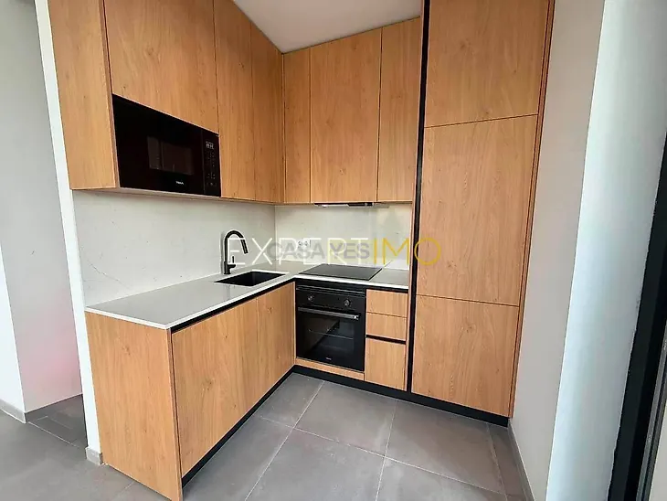 main-listing-picture-0